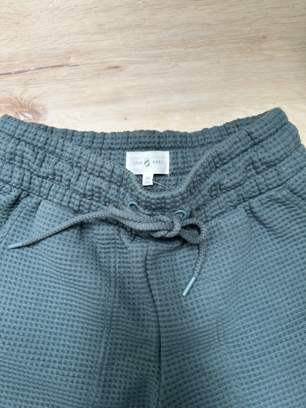 Lou & Grey Waffle-Knit Hoodie & Jogger Set - Dark Gray - Picture 6 of 7